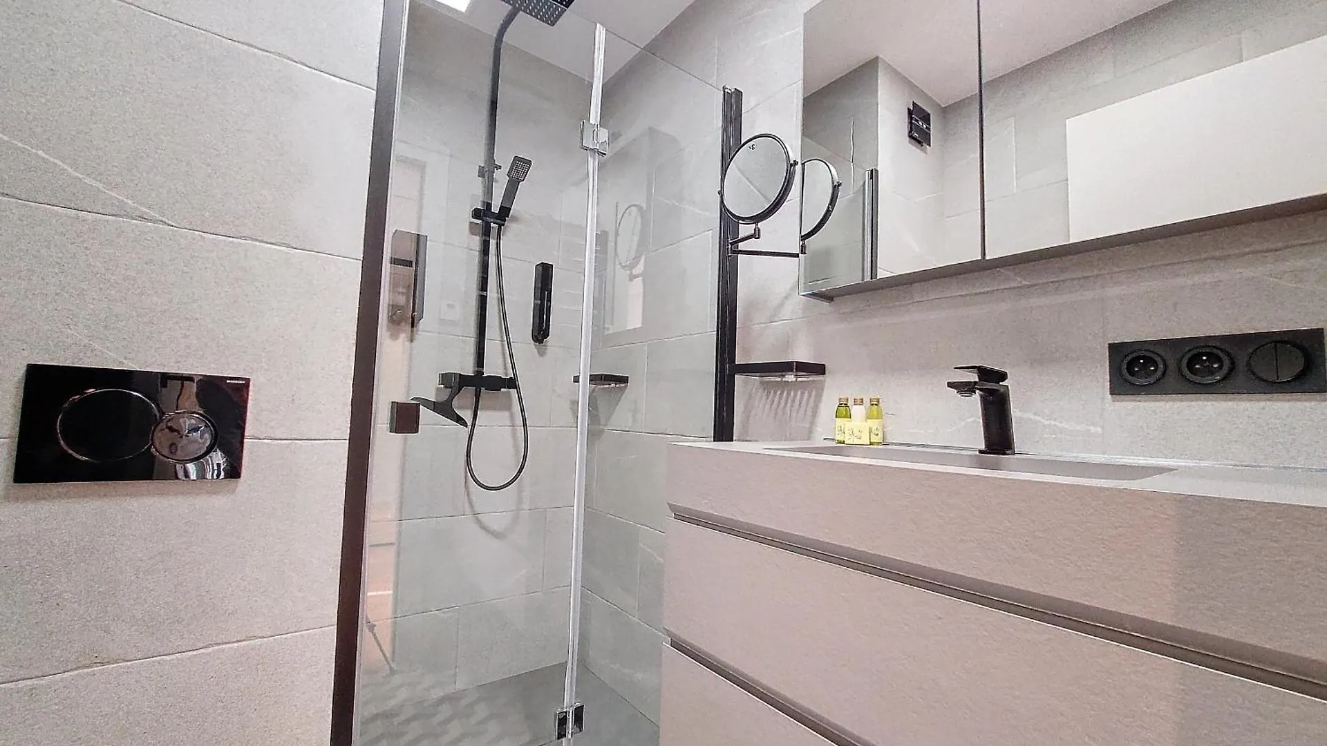Apartment Nestor&Jeeves -Perle Doree - Terrace - Design Nice France