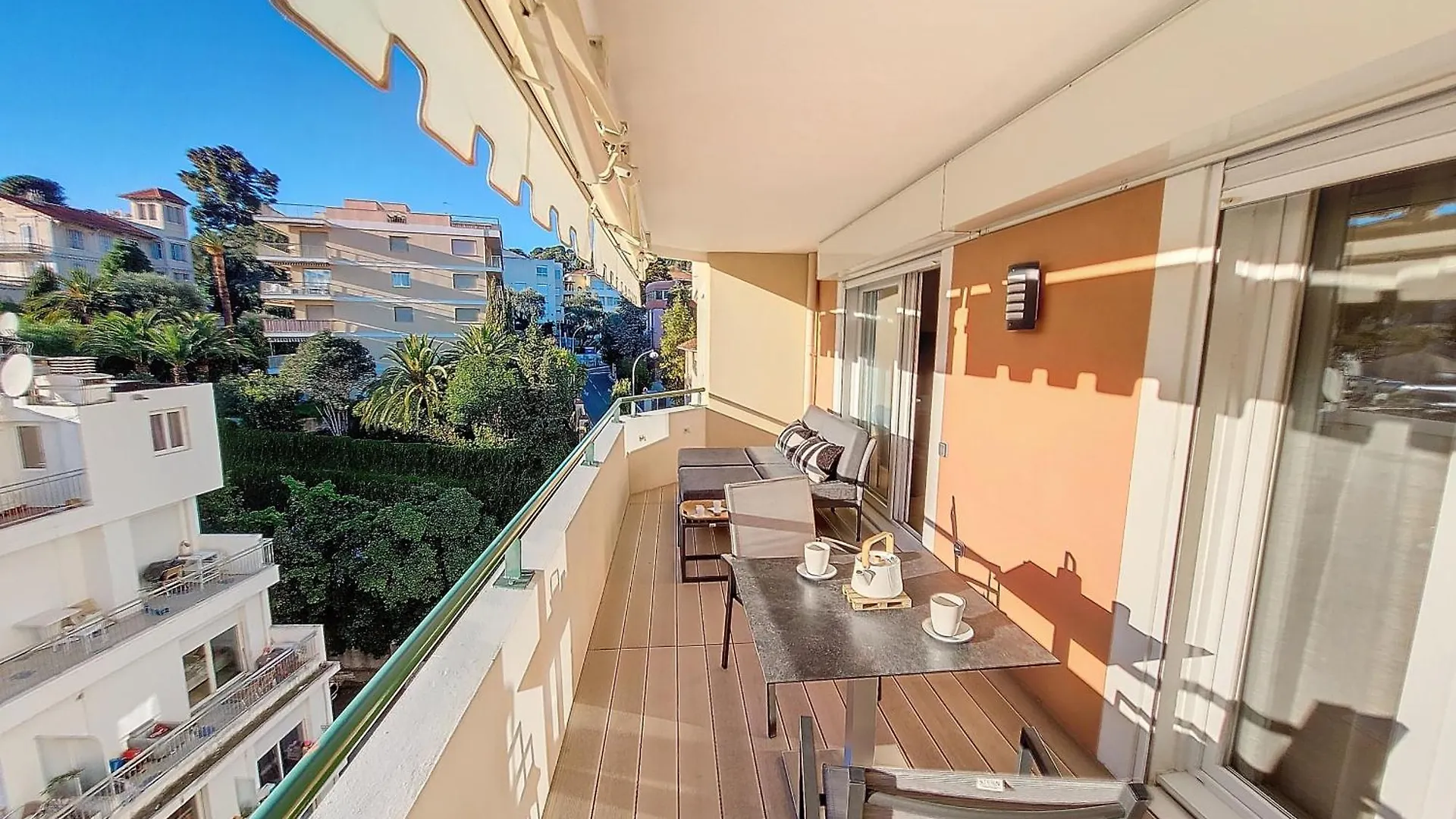 Nestor&Jeeves -Perle Doree - Terrace - Design Nice France